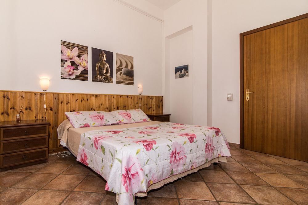 لاديسْبولِ B&B Millennium المظهر الخارجي الصورة